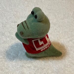 LTU alligator huggie clip-on